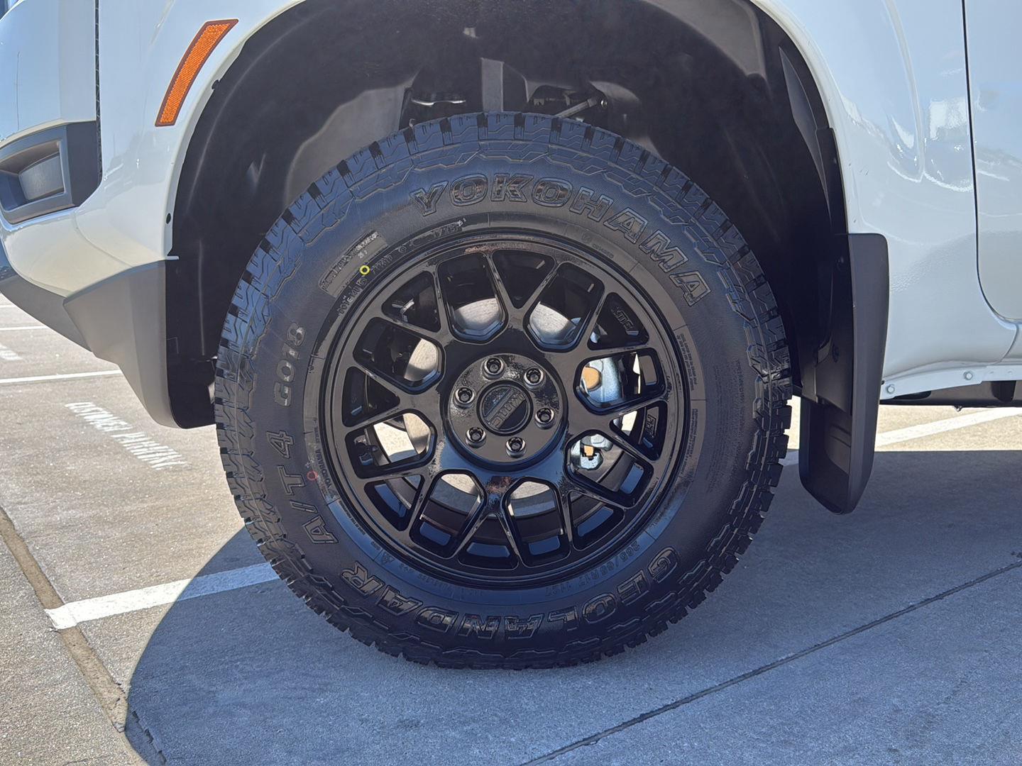 View vehicle photo 6