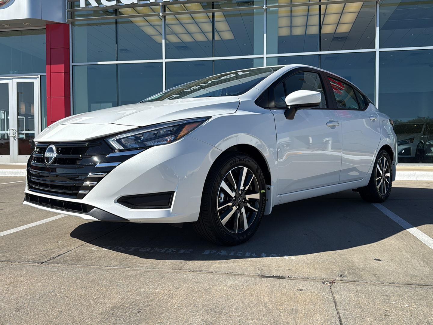 2025 Nissan Versa SV photo 2