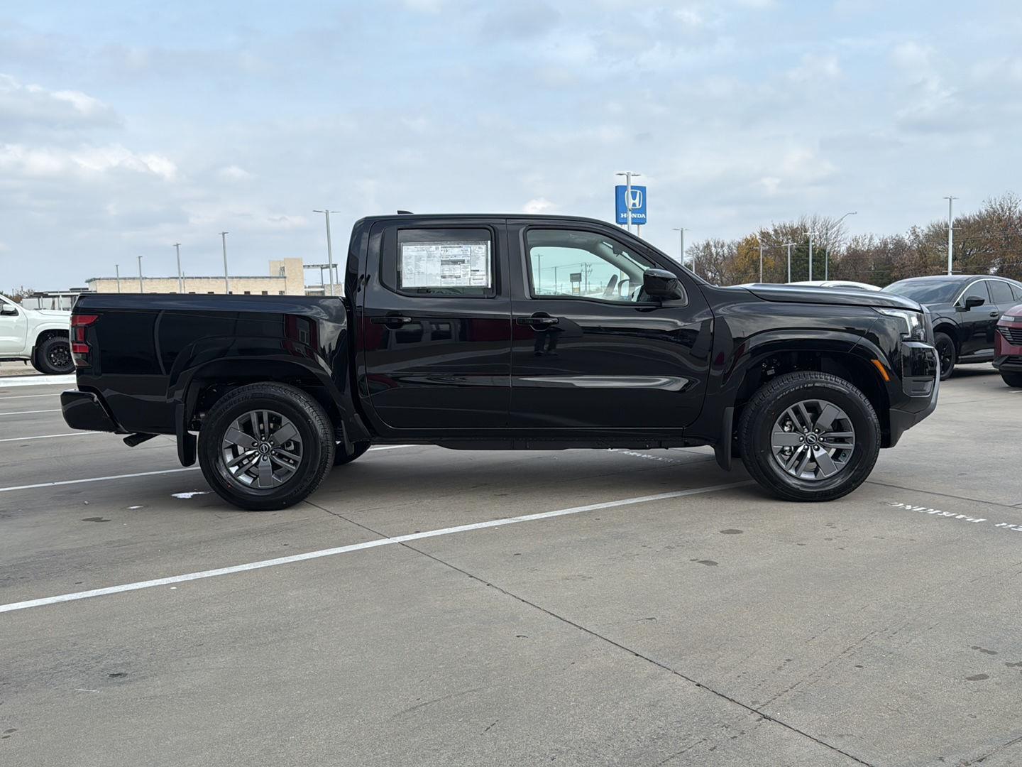 2026 Nissan Frontier SV photo 4