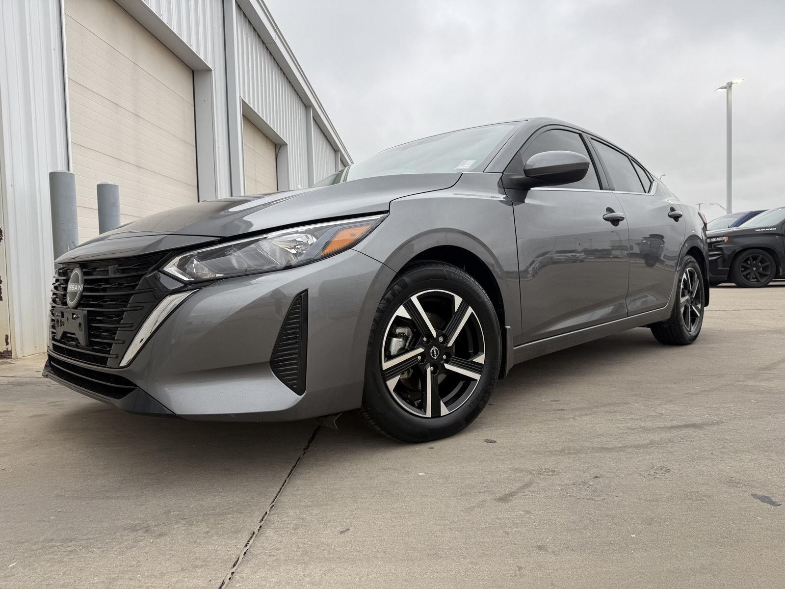 2024 Nissan Sentra SV photo 3