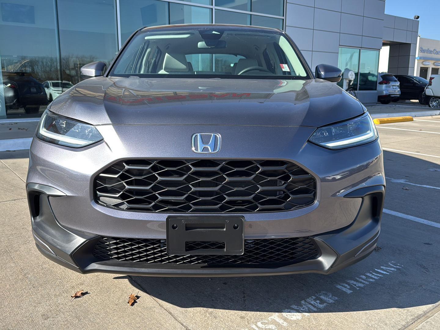 View vehicle photo 6