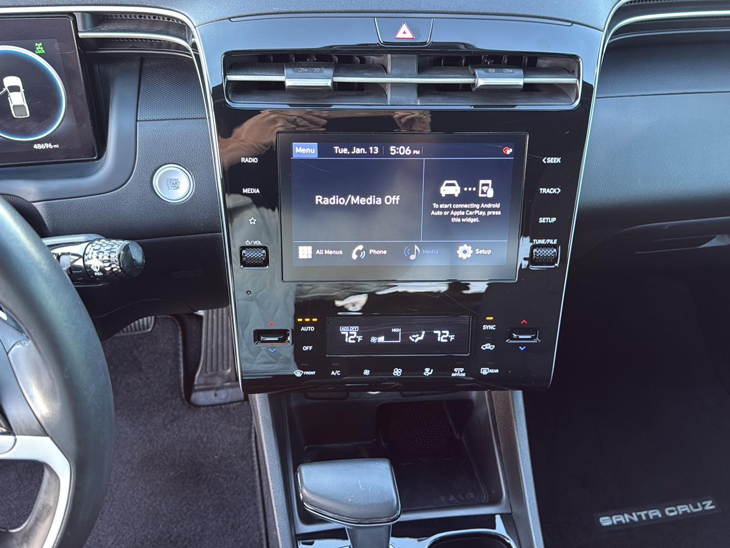 View vehicle photo 4