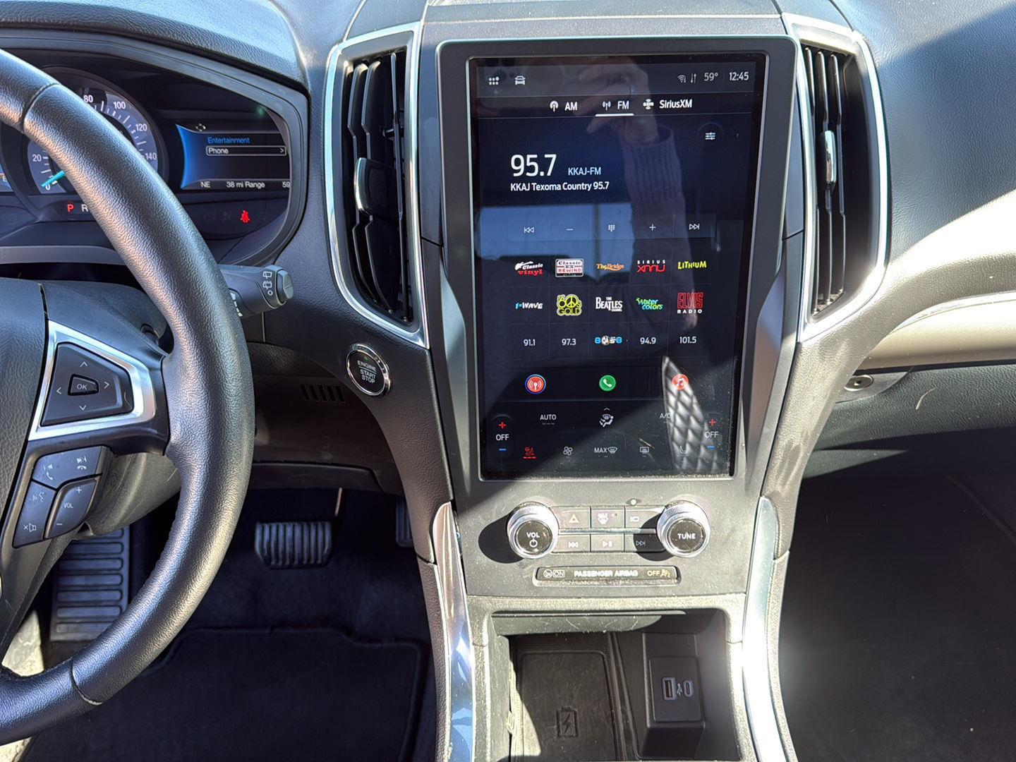 View vehicle photo 4