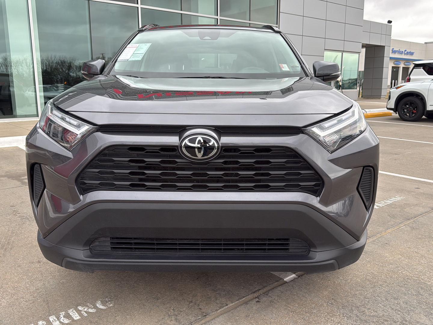 View vehicle photo 5