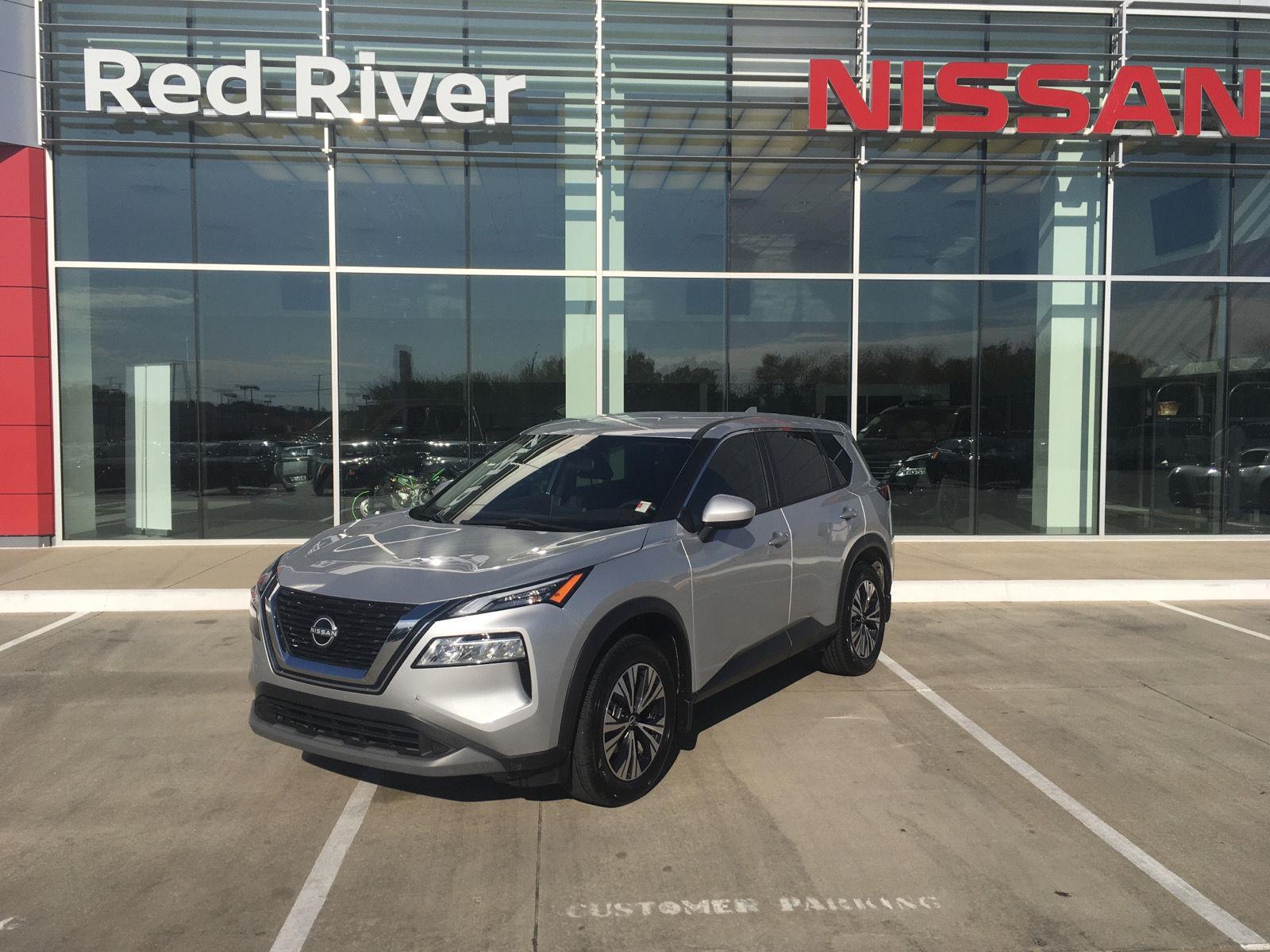 Brilliant Silver Metallic 2023 Nissan Rogue SV FWD SUV / Crossover Front-Wheel Drive Continuously Variable Transmission