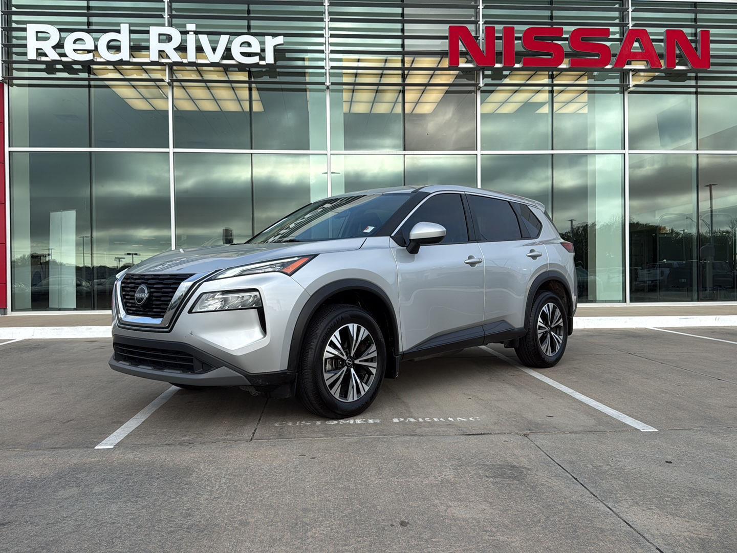 Brilliant Silver Metallic 2023 Nissan Rogue SV FWD SUV / Crossover Front-Wheel Drive Continuously Variable Transmission
