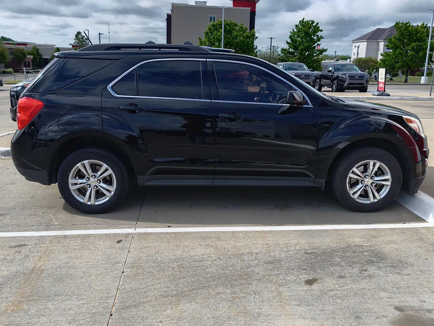 Black 2015 Chevrolet Equinox 2LT FWD SUV / Crossover Front-Wheel Drive 6-Speed Automatic Overdrive