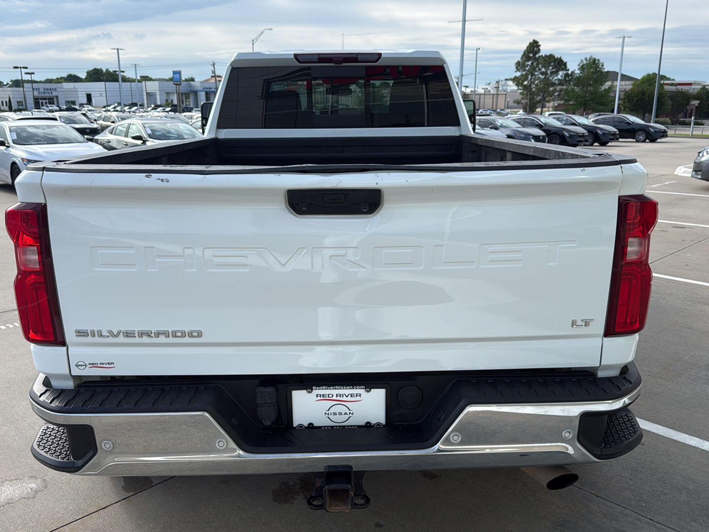 View vehicle photo 7