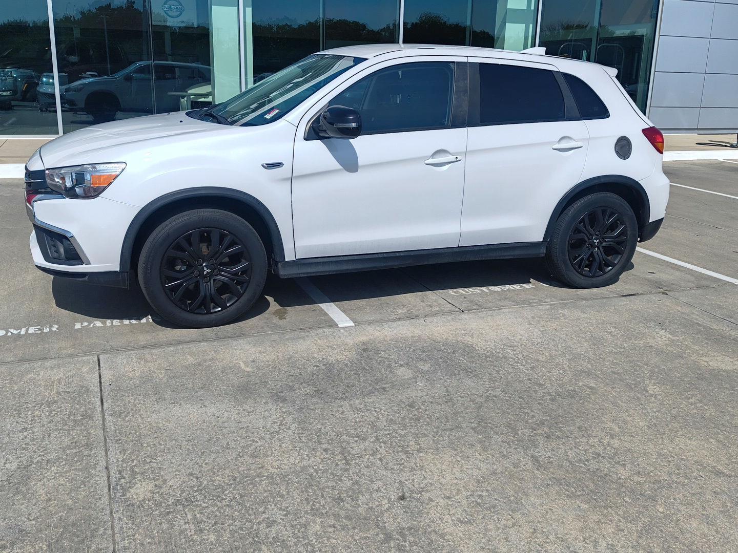 2018 Mitsubishi Outlander Sport 2.0 LE 2WD CVT's photo