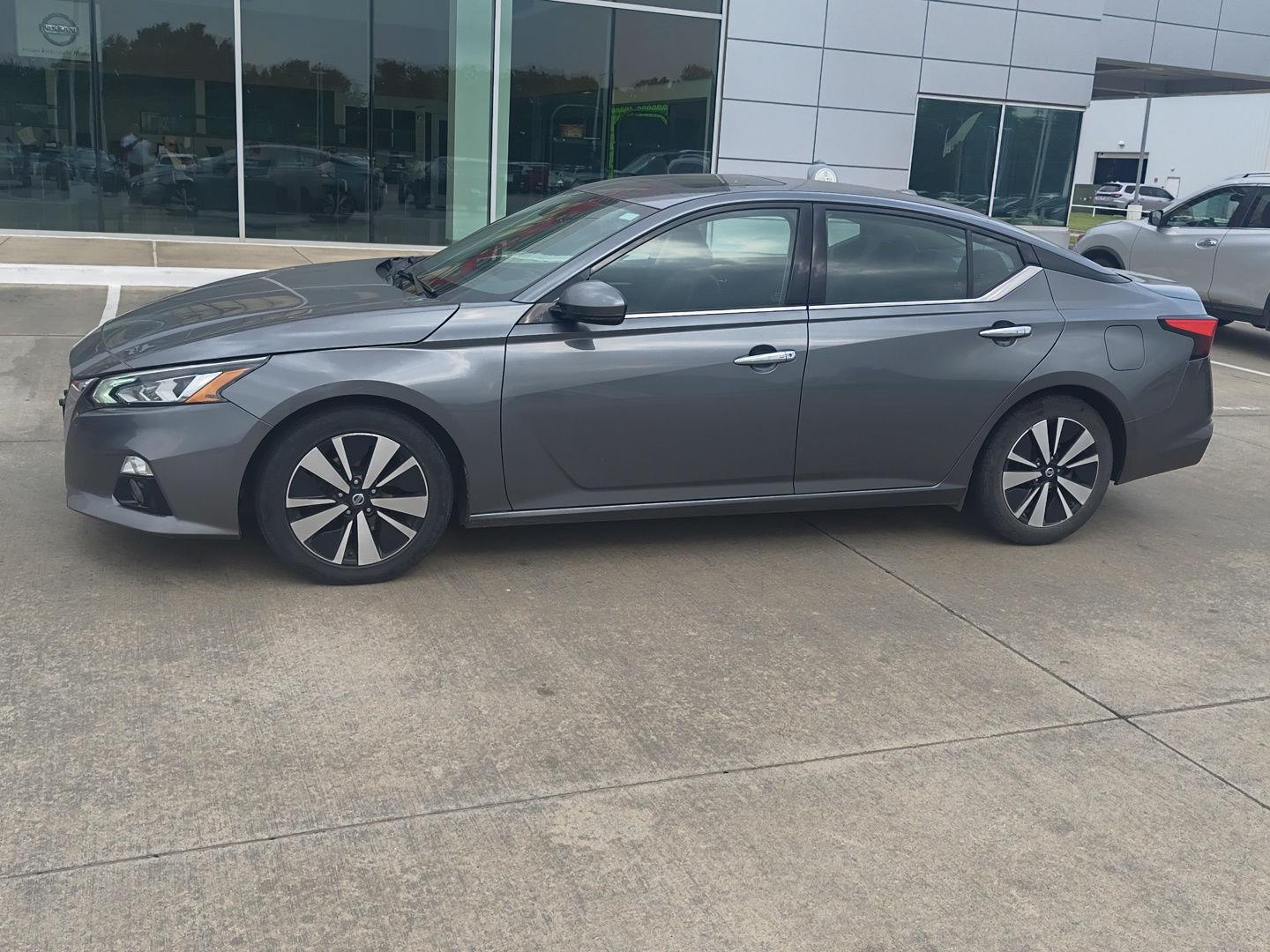 2020 Nissan Altima 2.5 SL's photo