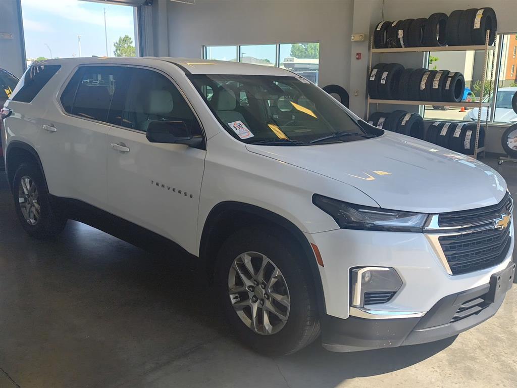 2023 Chevrolet Traverse AWD LS's photo
