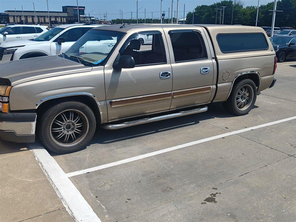  2004 Chevrolet Silverado 1500 LT Crew Cab RWD   