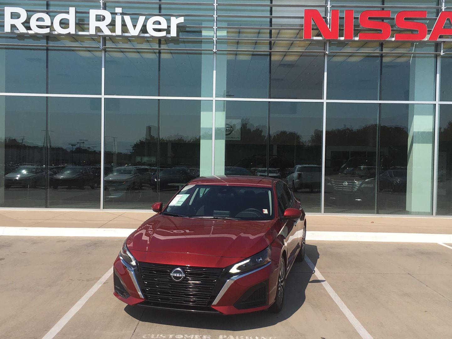 2023 Nissan Altima 2.5 SV FWD