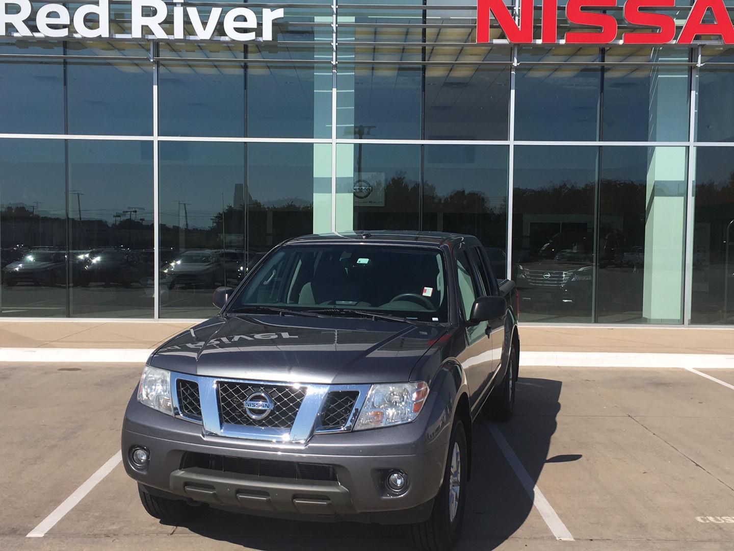 Gray (Gun Metallic) 2016 Nissan Frontier Pickup Truck Four-Wheel Drive Automatic