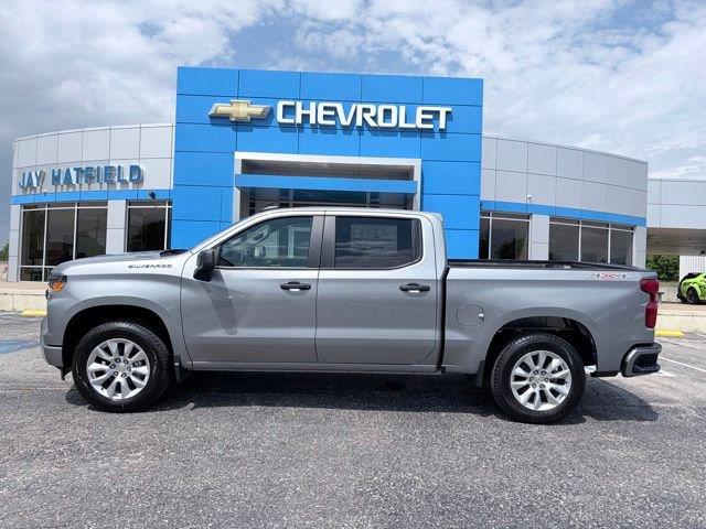 Sterling Gray Metallic 2026 Chevrolet Silverado 1500 Pickup Truck Four-Wheel Drive 8-Speed Automatic