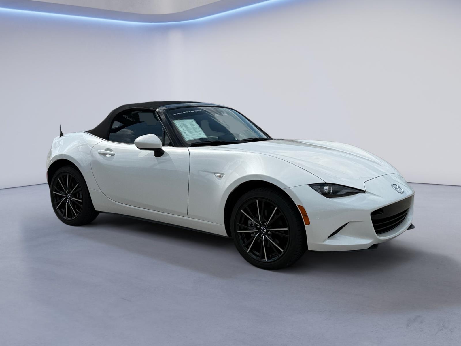 Snowflake White Pearl Mica 2025 Mazda MX-5 Miata Convertible Rear-Wheel Drive Manual