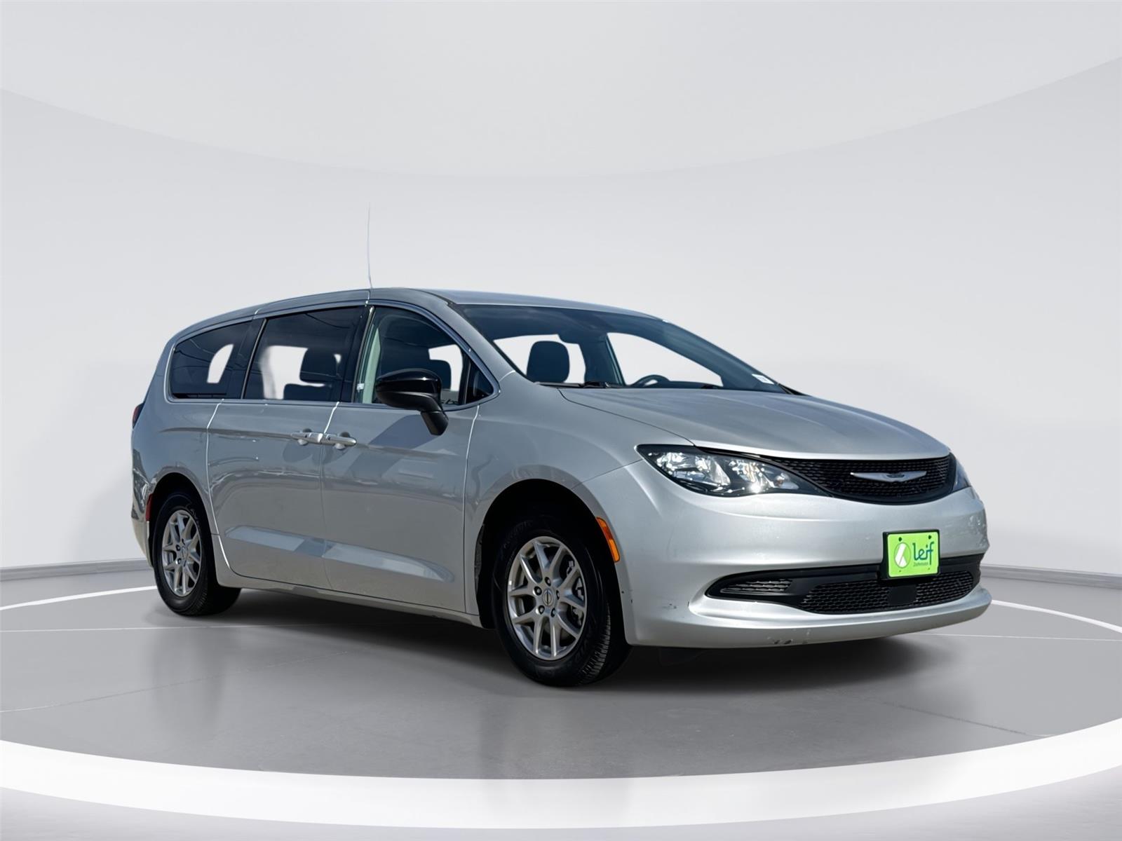 2024 Chrysler Voyager LX FWD