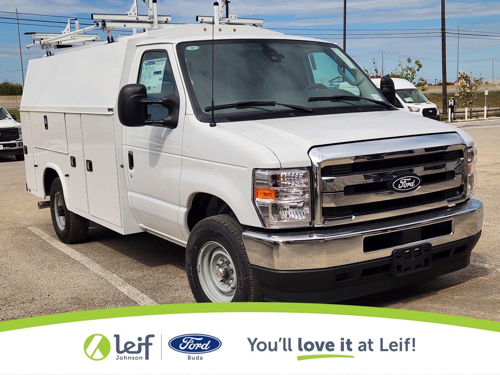 OXFORD WHITE 2027 Ford E-Series Chassis Pickup Truck Rear-Wheel Drive