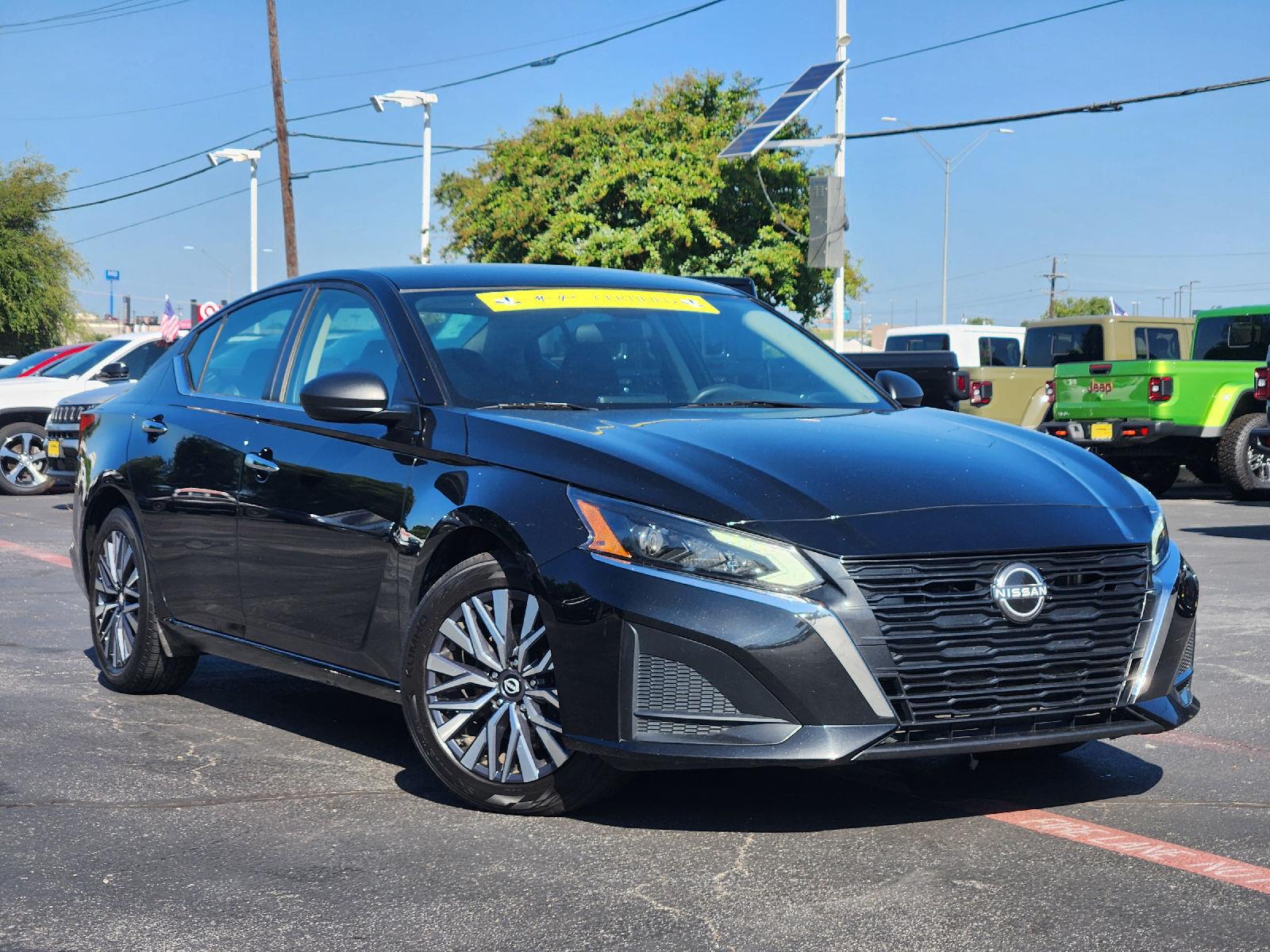 Super Black 2024 Nissan Altima Sedan Front-Wheel Drive Continuously Variable Transmission