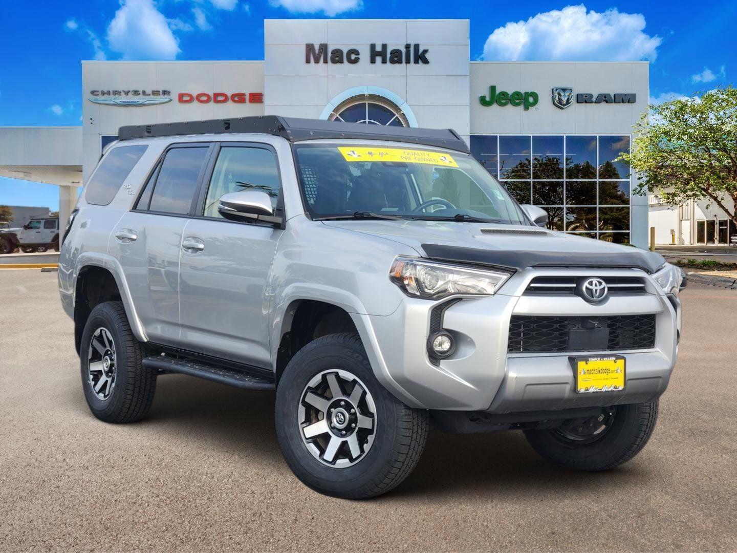 Classic Silver Metallic 2022 Toyota 4Runner SUV / Crossover Four-Wheel Drive 5-Speed Automatic