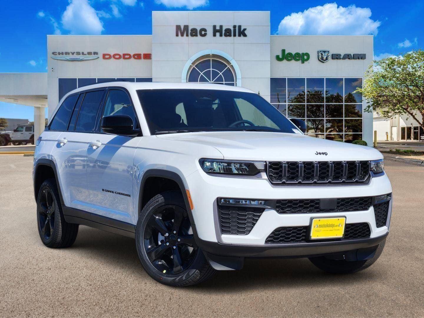 Bright White Clearcoat 2026 Jeep Grand Cherokee SUV / Crossover 4X2 8-Speed Automatic