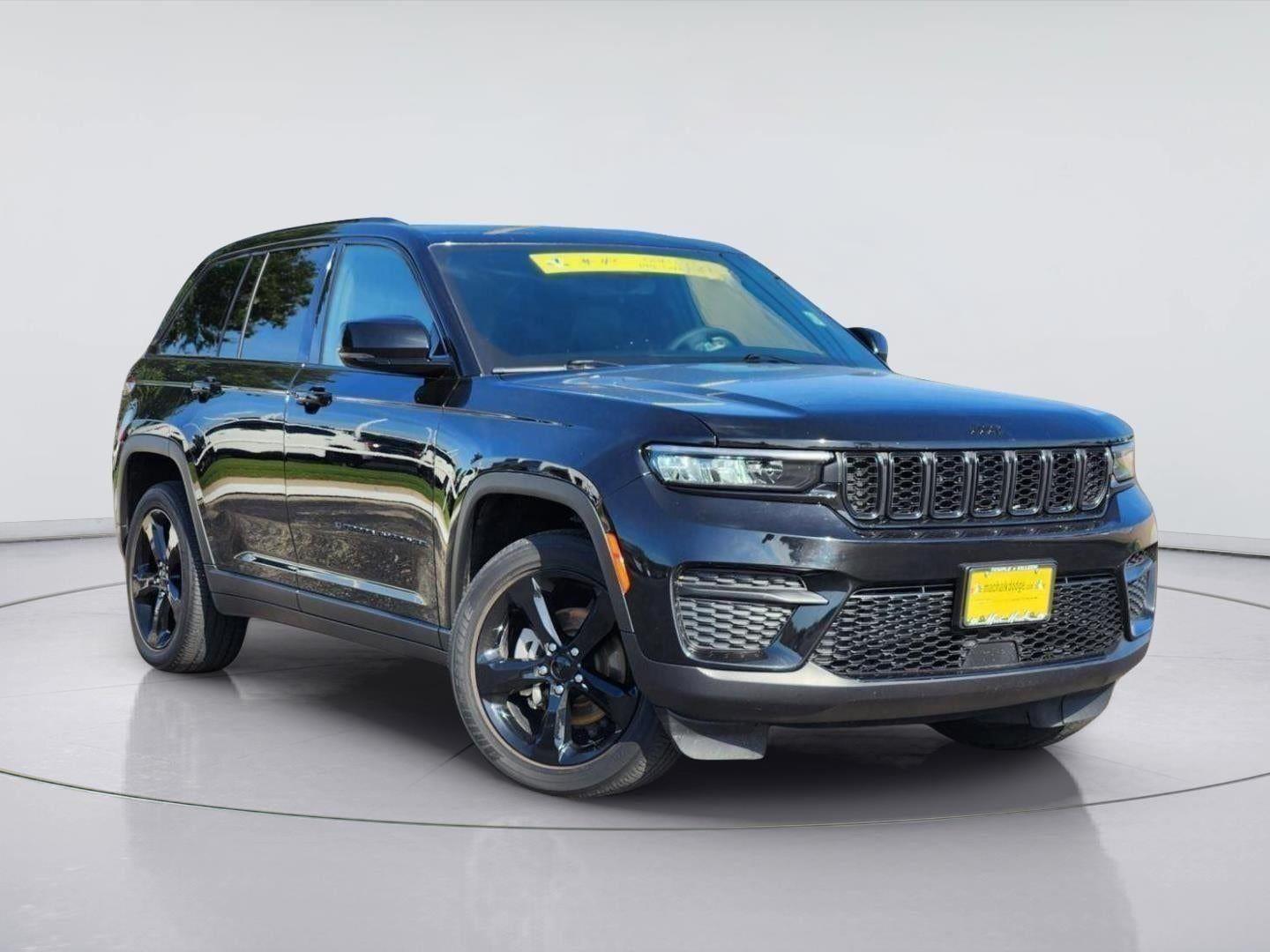 Diamond Black Crystal Pearlcoat 2023 Jeep Grand Cherokee SUV / Crossover Four-Wheel Drive 8-Speed Automatic