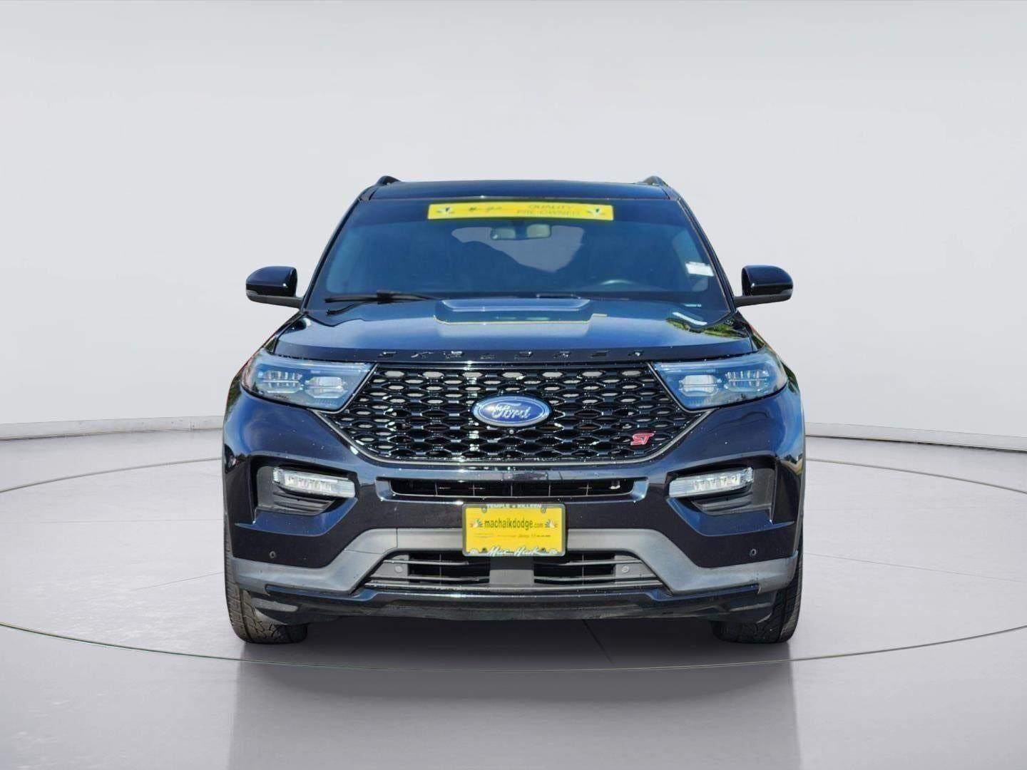 View vehicle photo 2