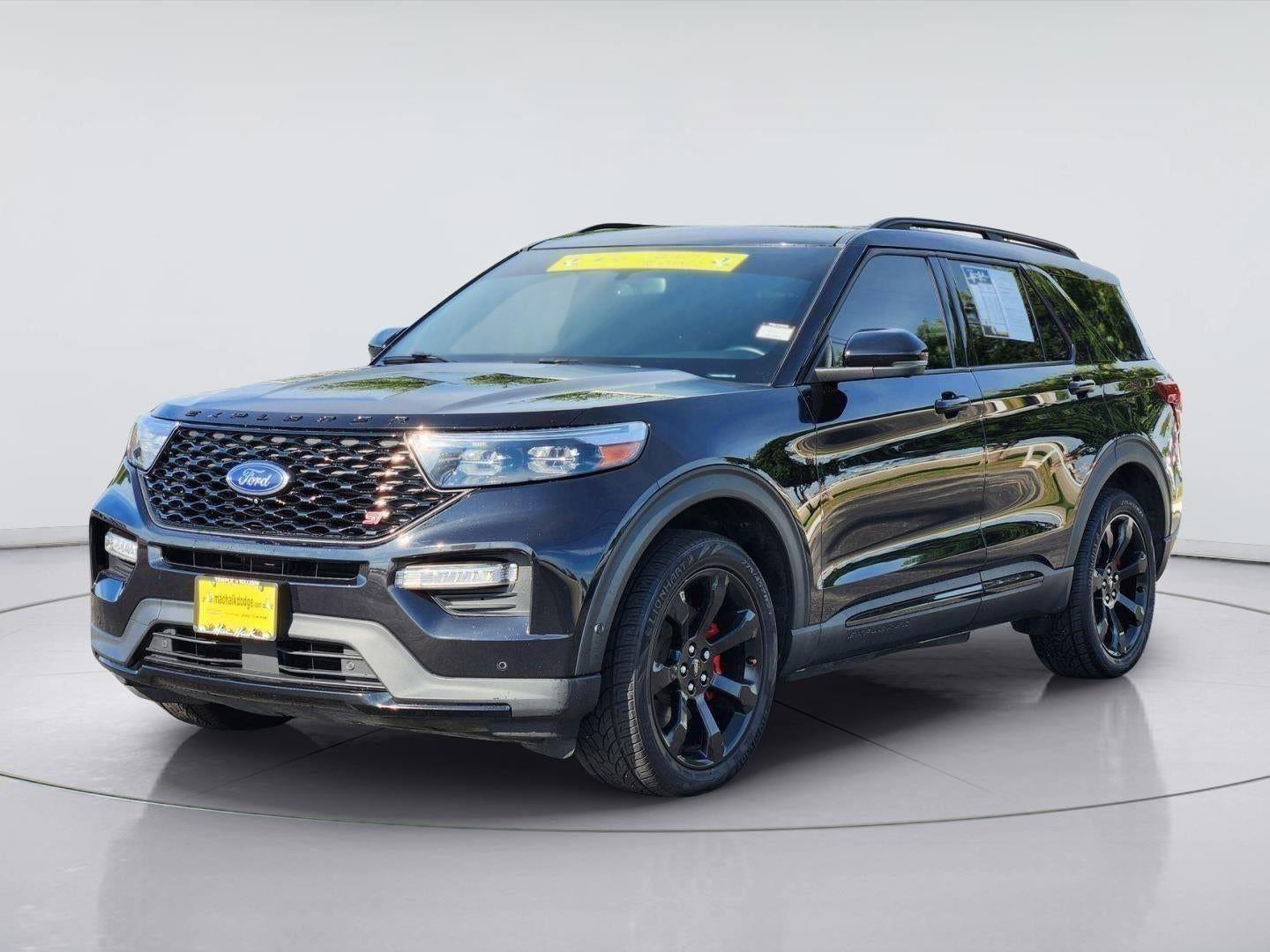 View vehicle photo 3