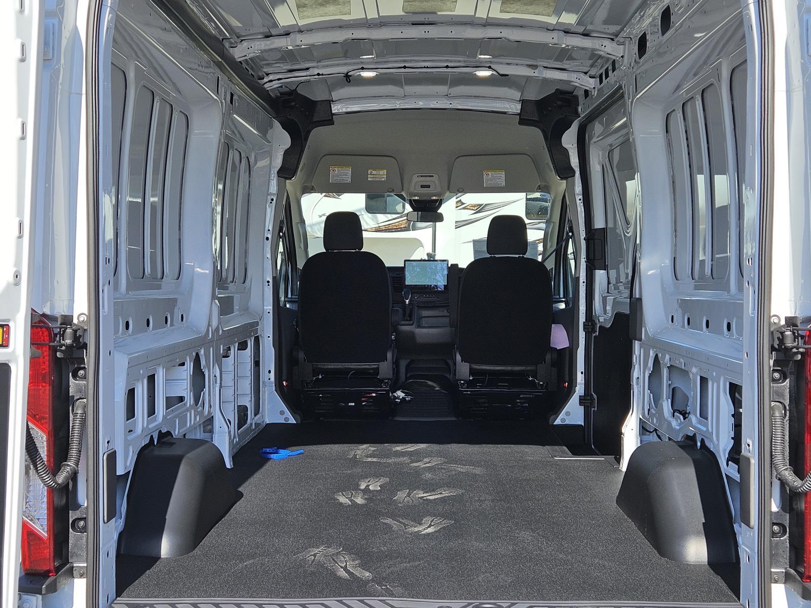 Ford Transit-250 Cargo Van
