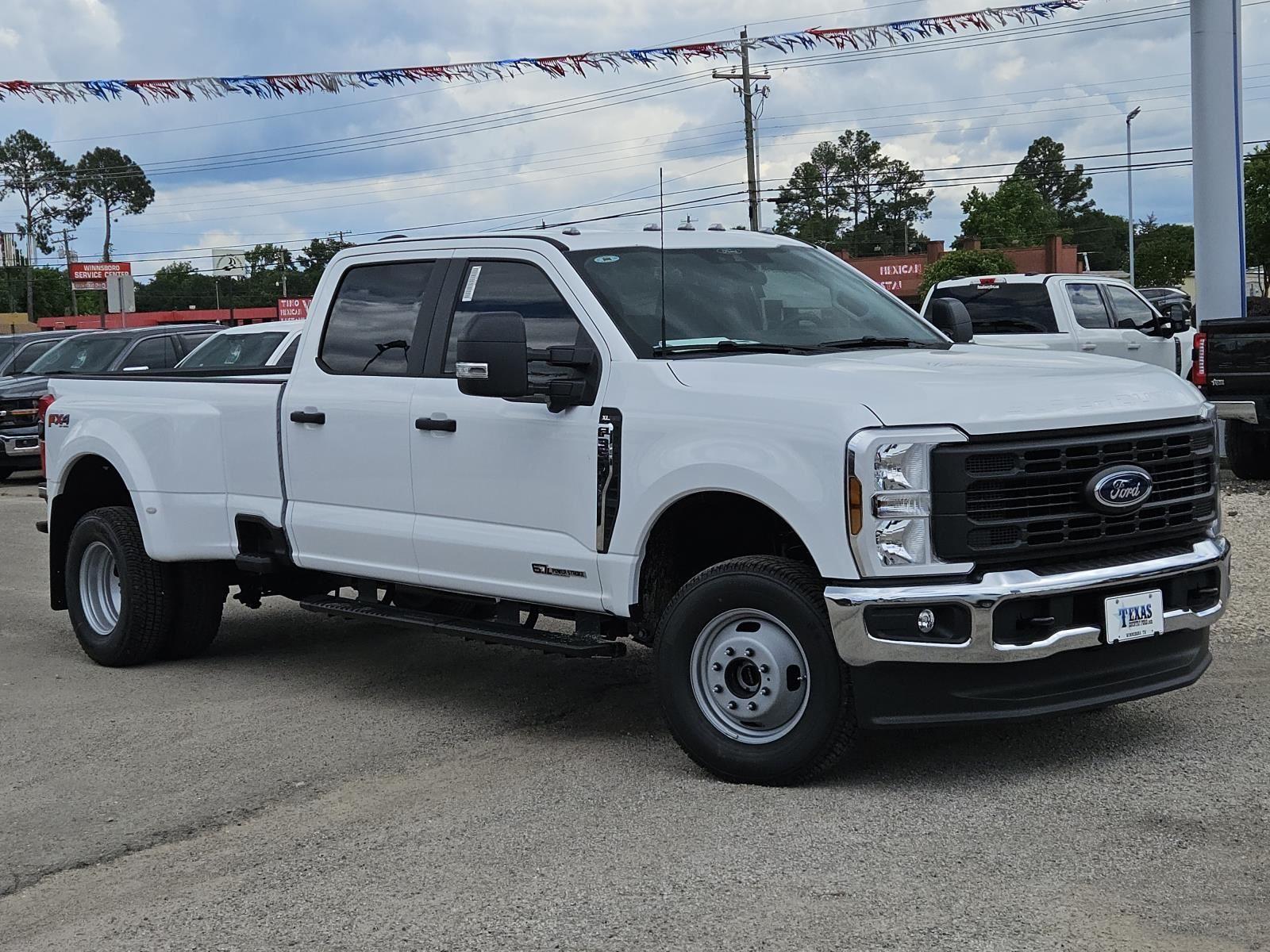 2026 Ford F-350 XLT photo 6