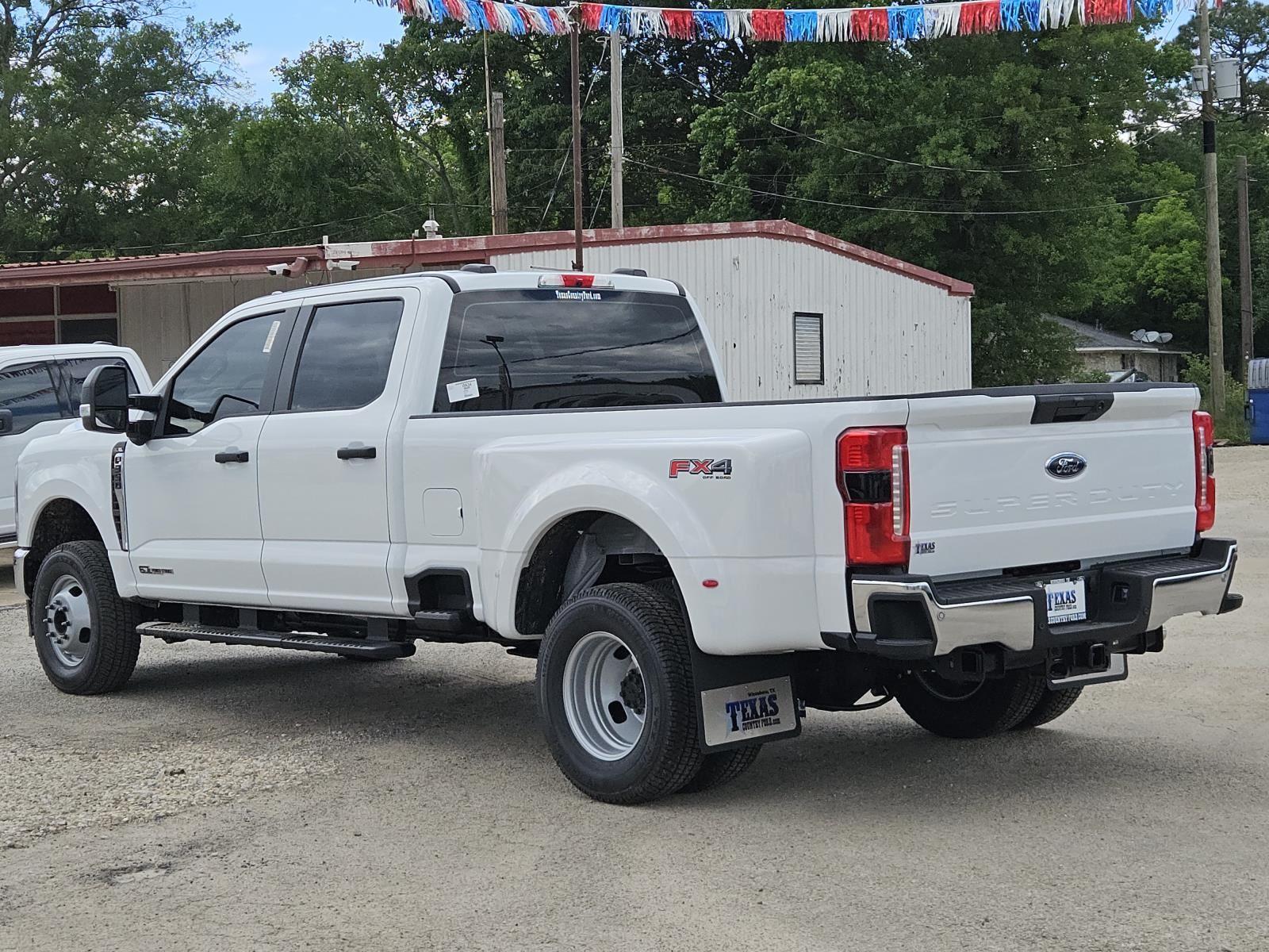 2026 Ford F-350 XLT photo 7