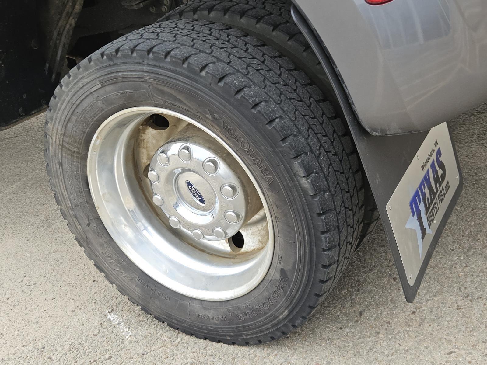 2022 Ford F-450 Super Duty Platinum - Photo 8