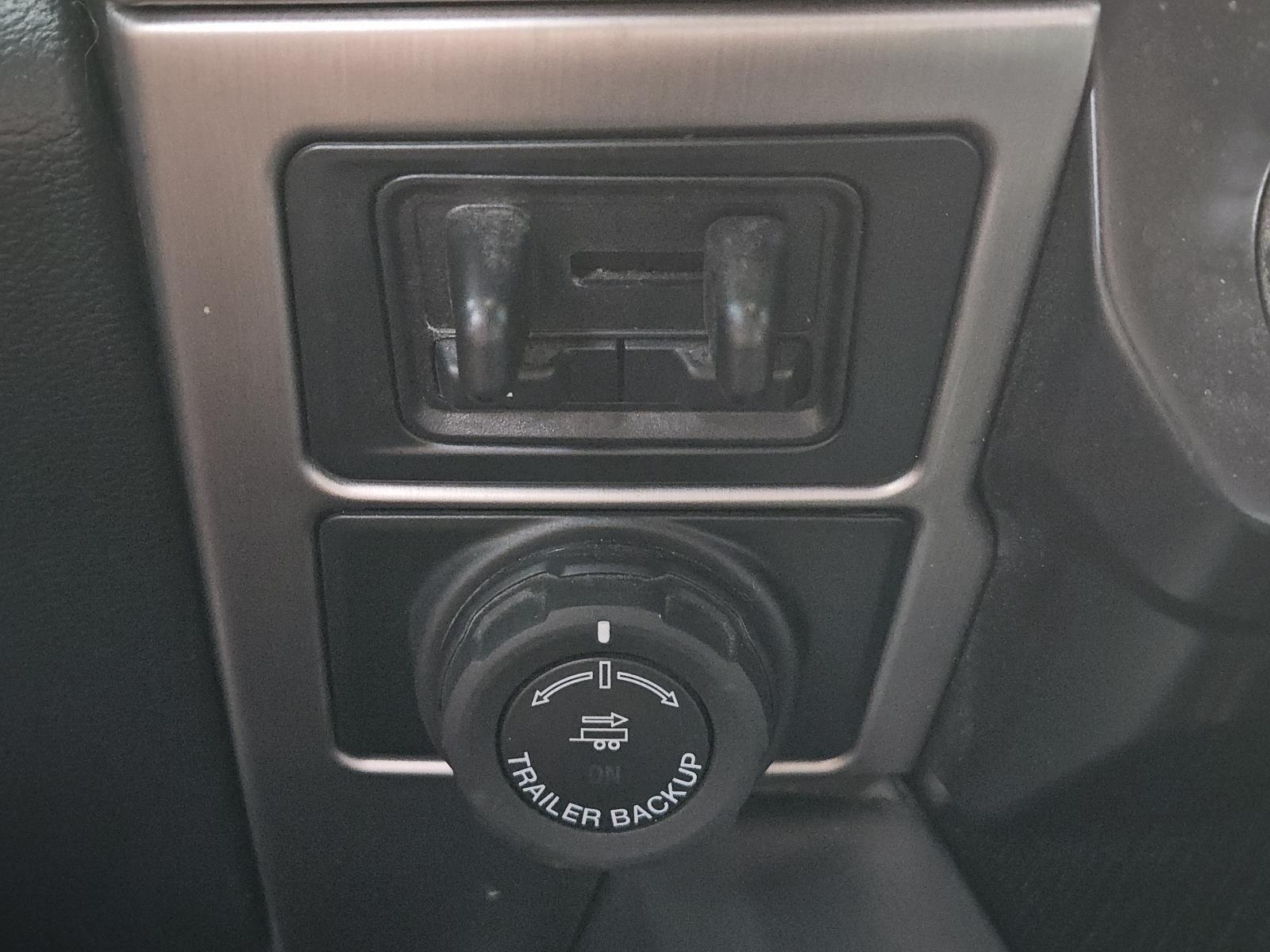 2022 Ford F-450 Super Duty Platinum - Photo 19