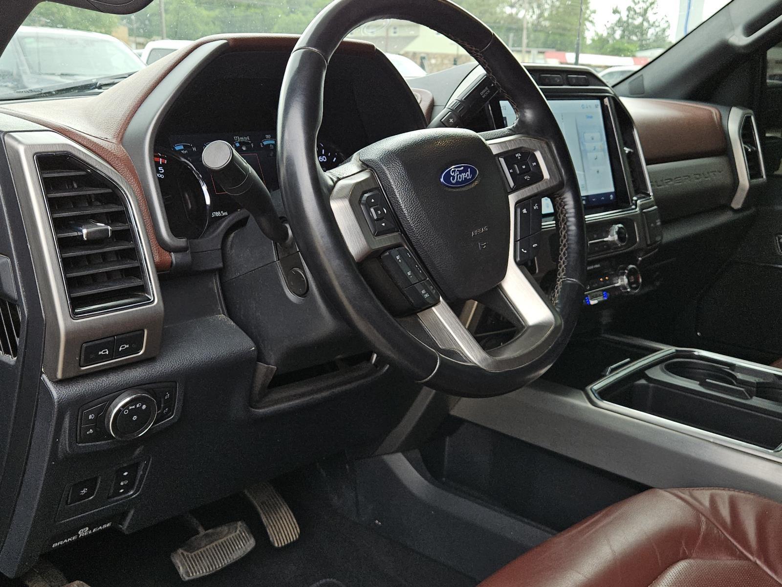 2022 Ford F-450 Super Duty Platinum - Photo 28