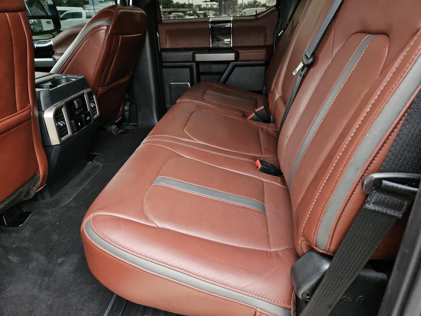 2022 Ford F-450 Super Duty Platinum - Photo 31