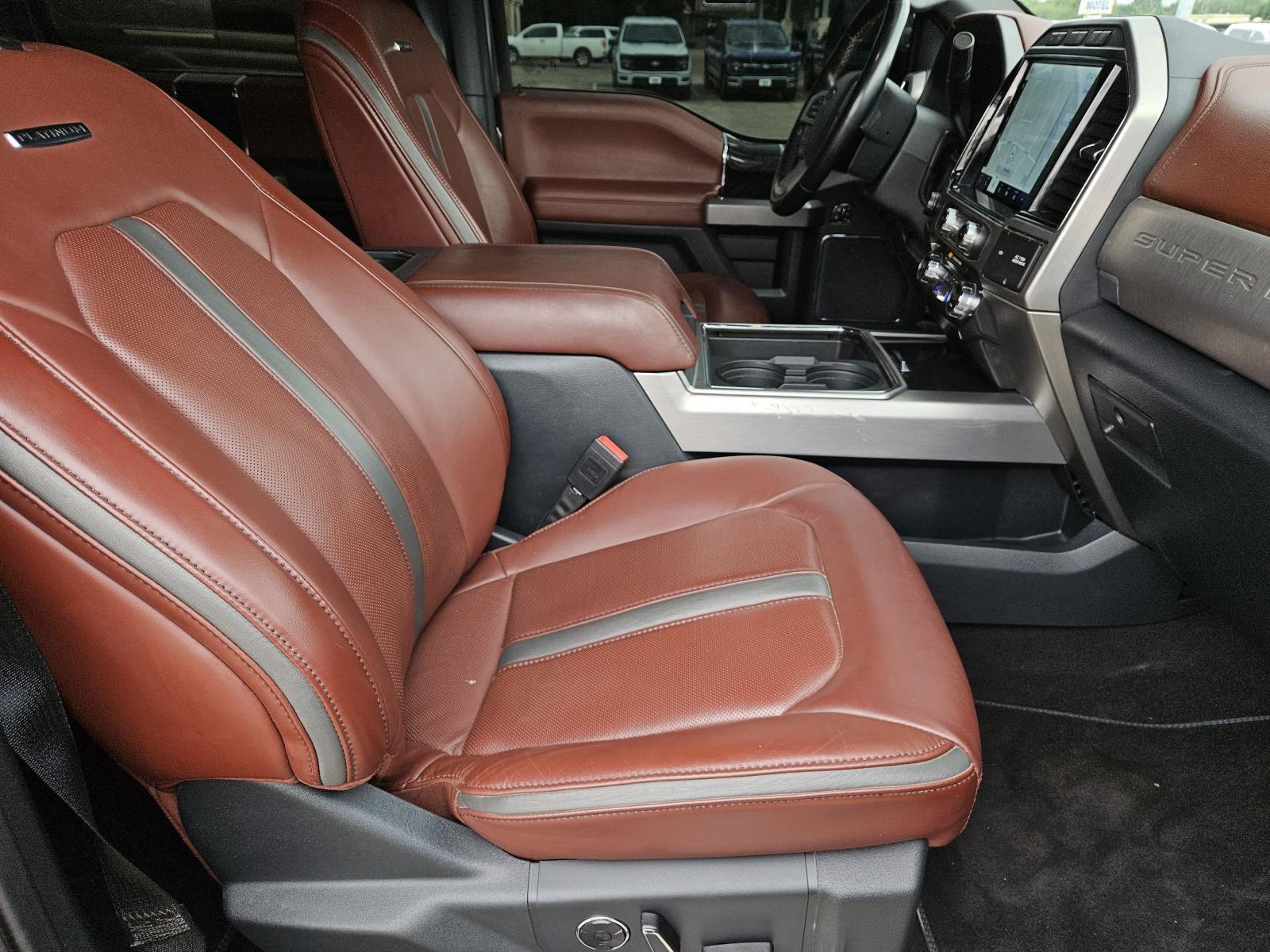 2022 Ford F-450 Super Duty Platinum - Photo 33