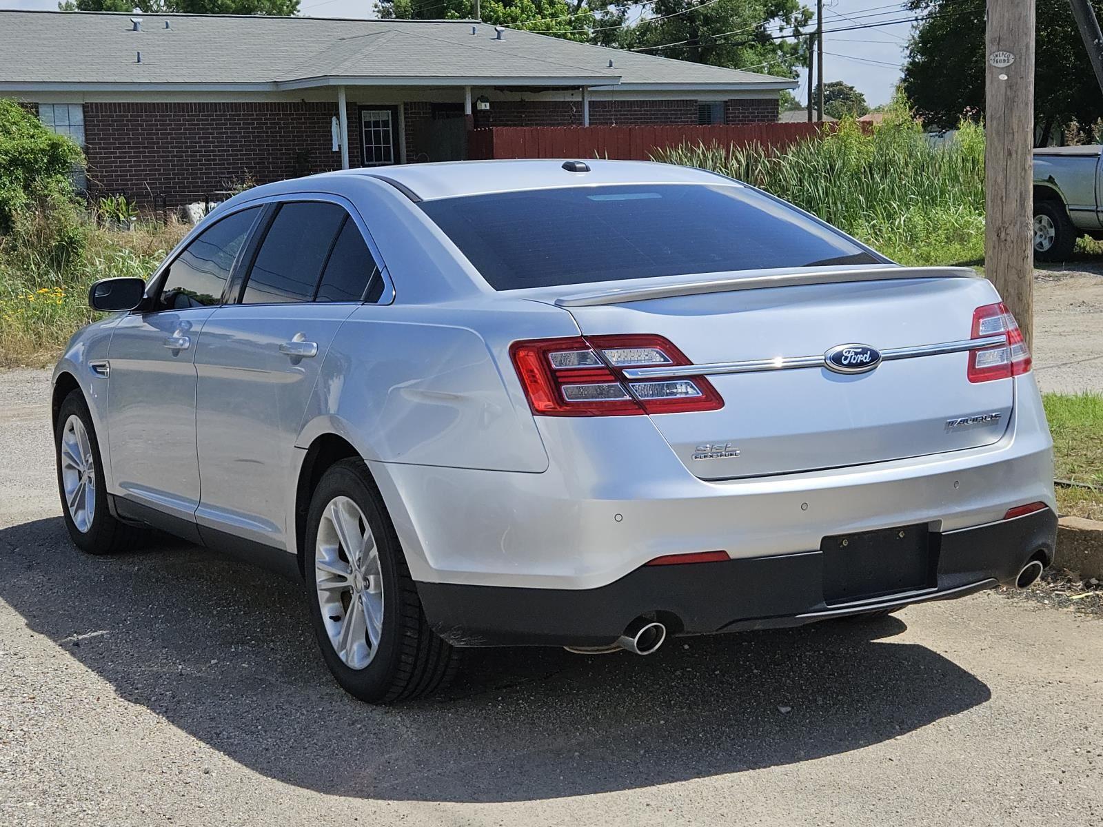Ford Taurus