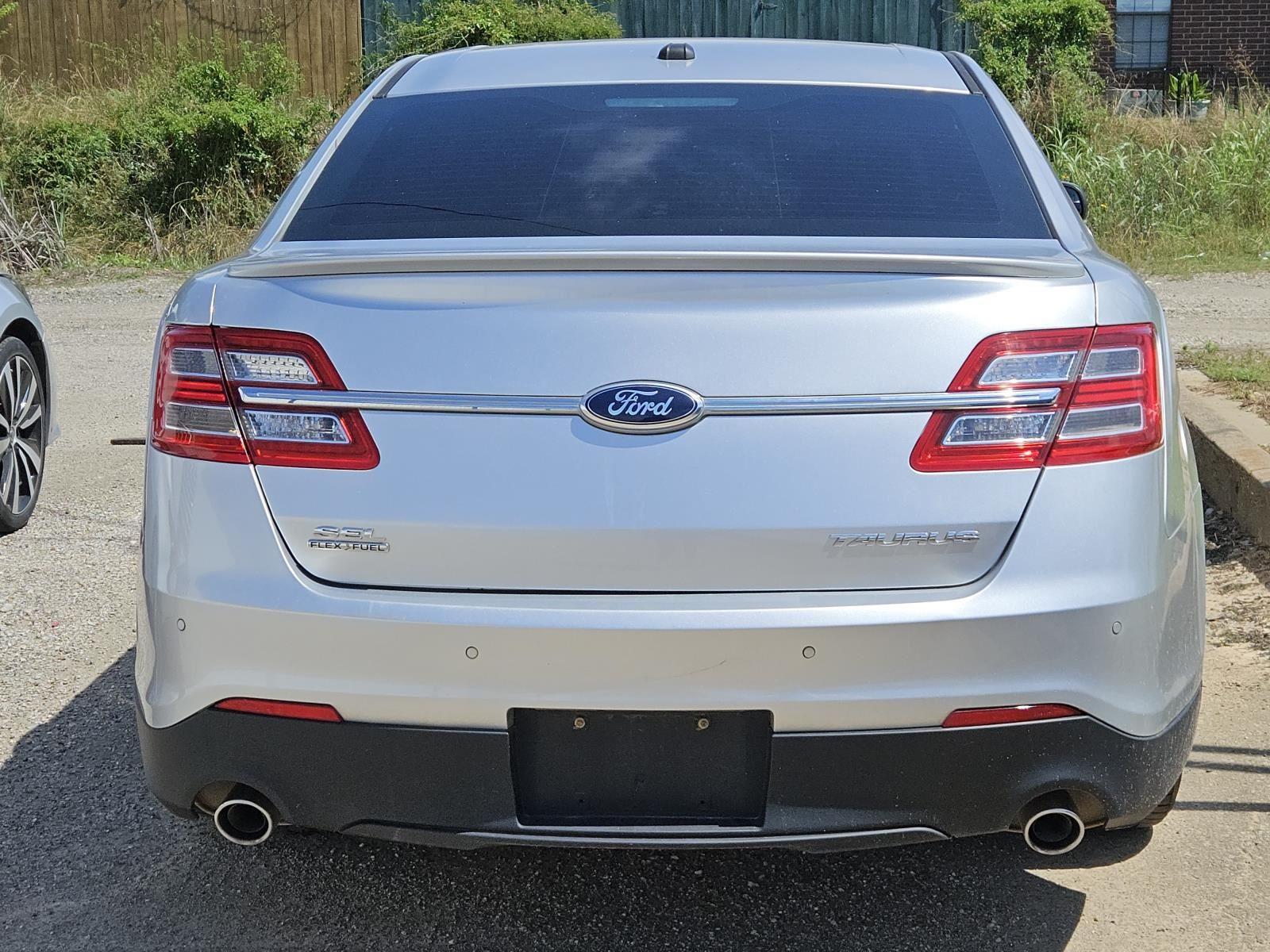 Ford Taurus