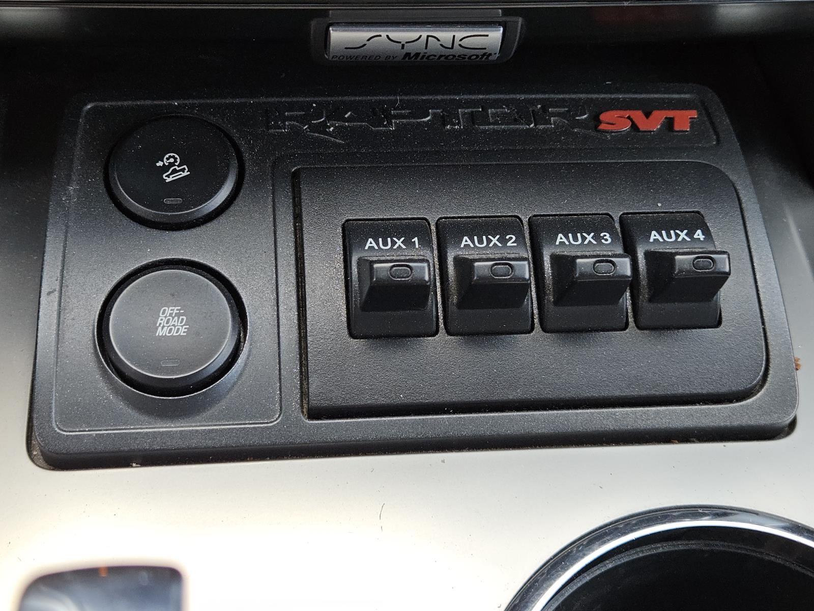 2014 Ford F-150 SVT Raptor - Photo 21