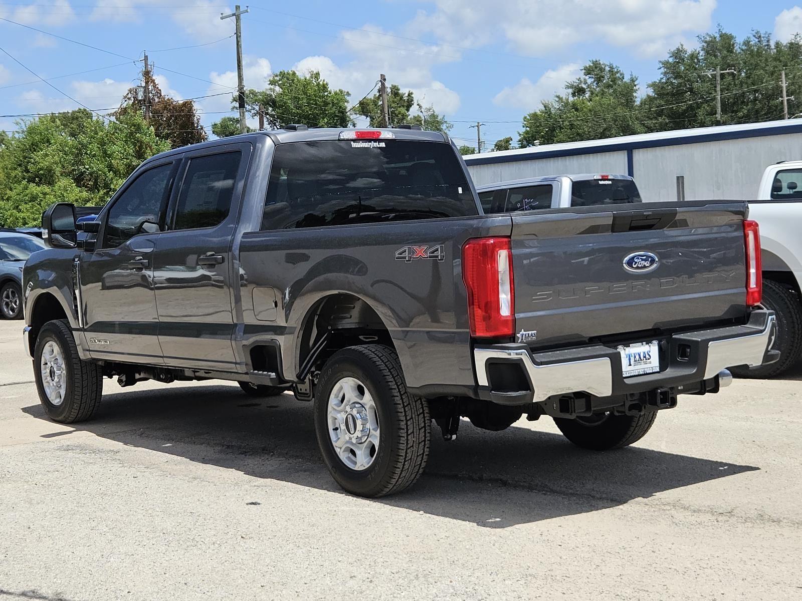 2021 Chevrolet Tahoe LT photo 3