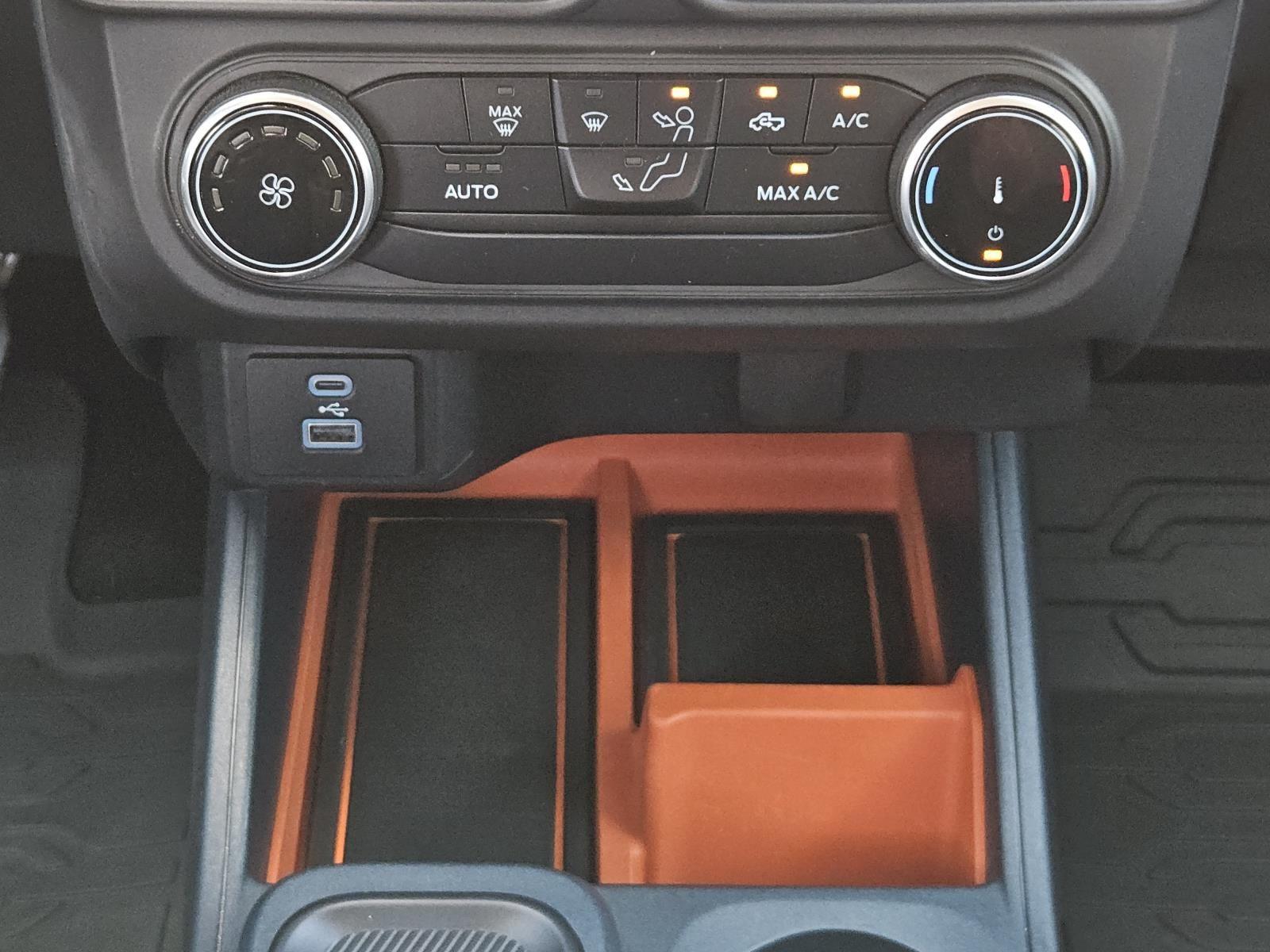 2022 Ford Maverick XLT photo 13