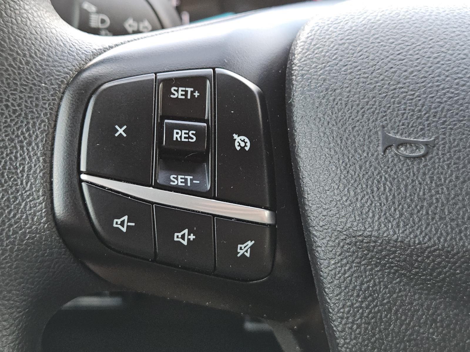 2022 Ford Maverick XLT photo 17