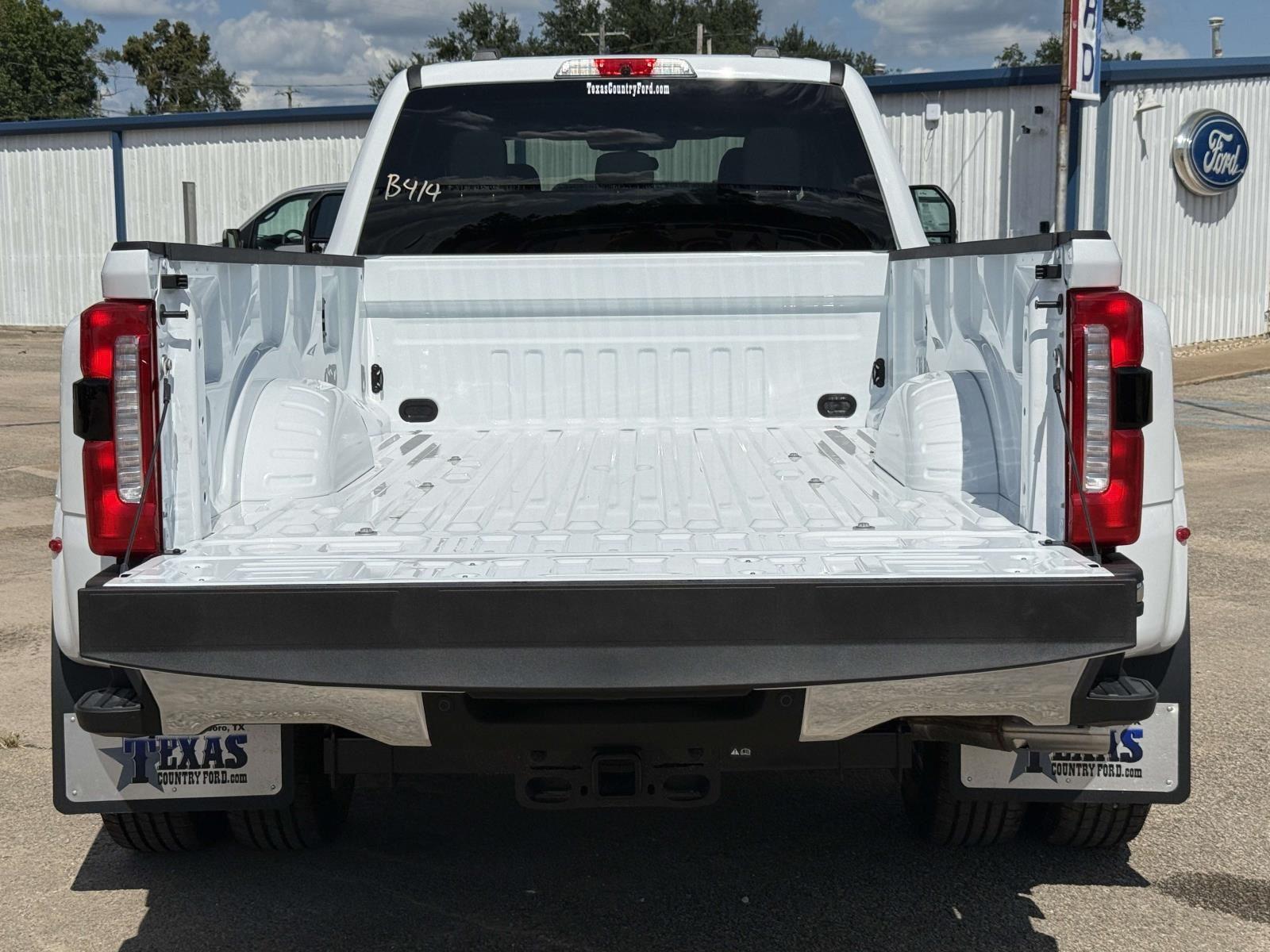 2026 Ford F-350 XLT photo 5