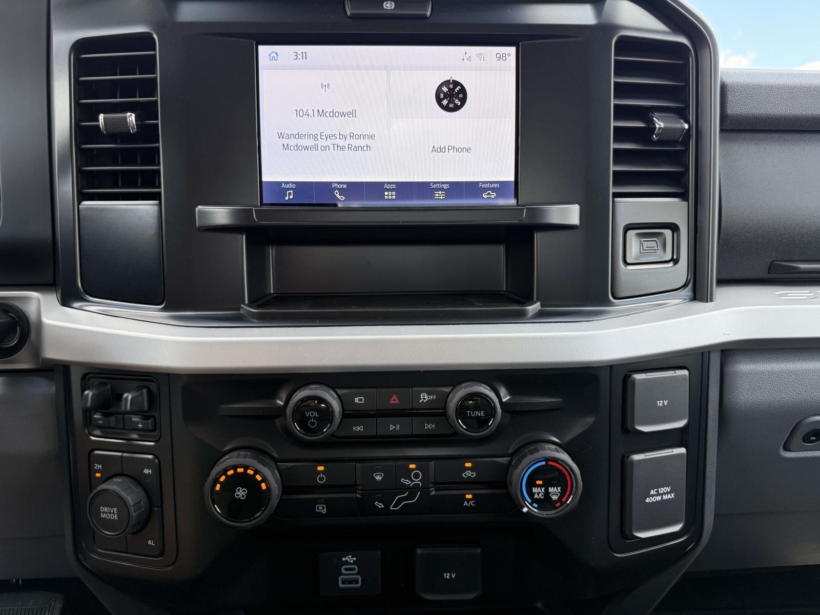 2026 Ford F-350 XLT photo 8