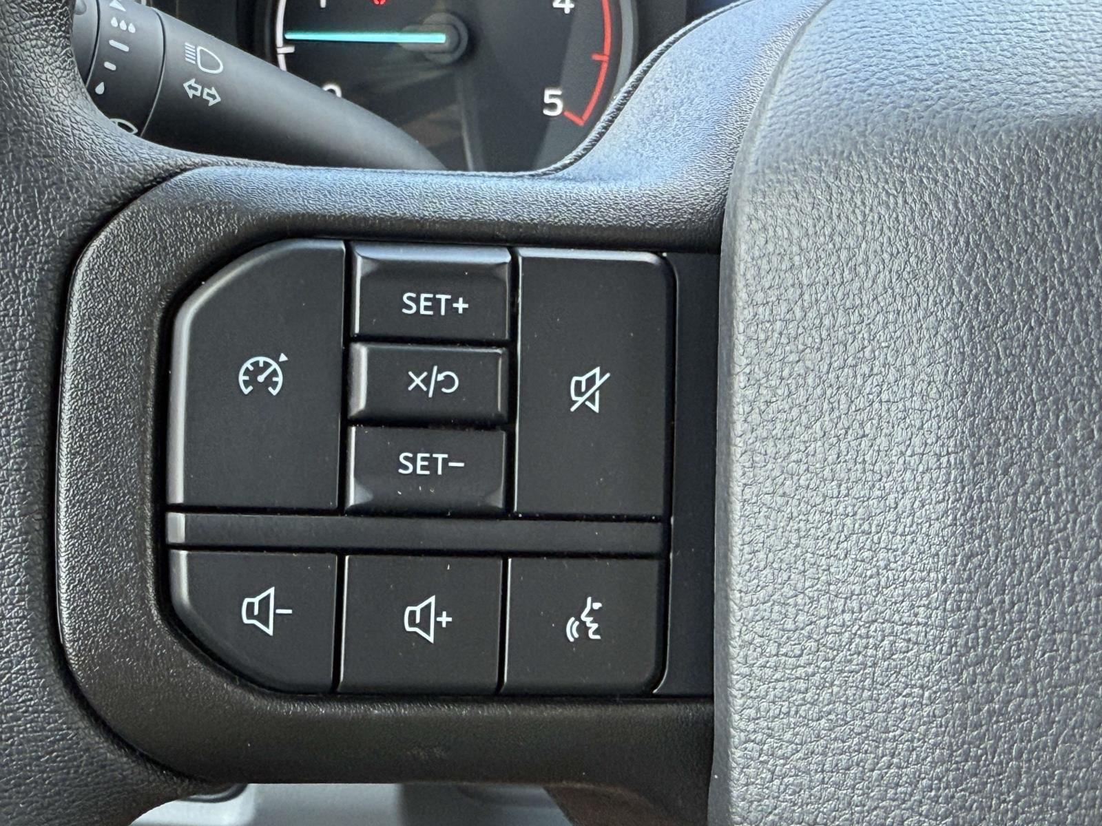2026 Ford F-350 XLT photo 12