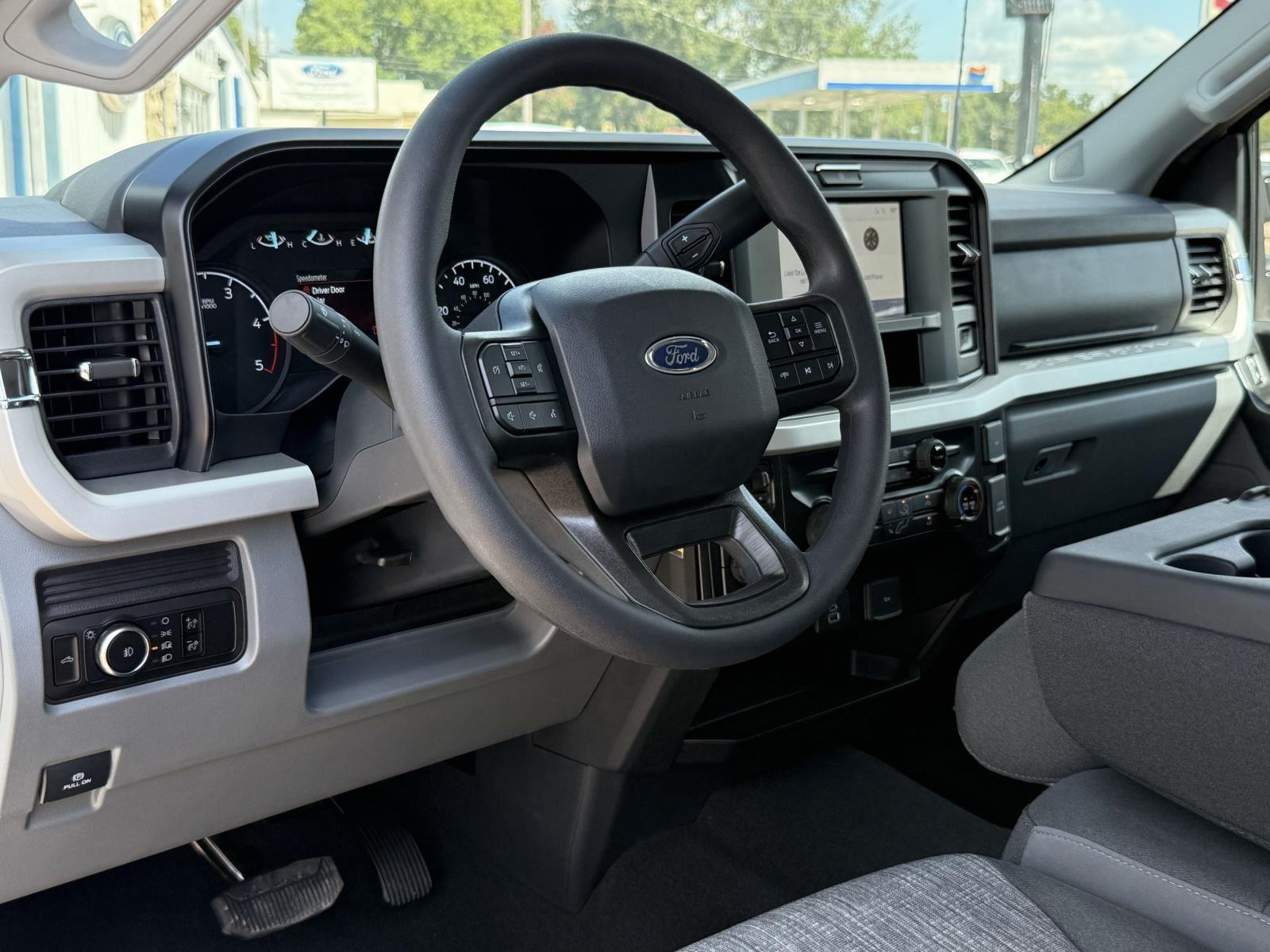 2026 Ford F-350 XLT photo 20