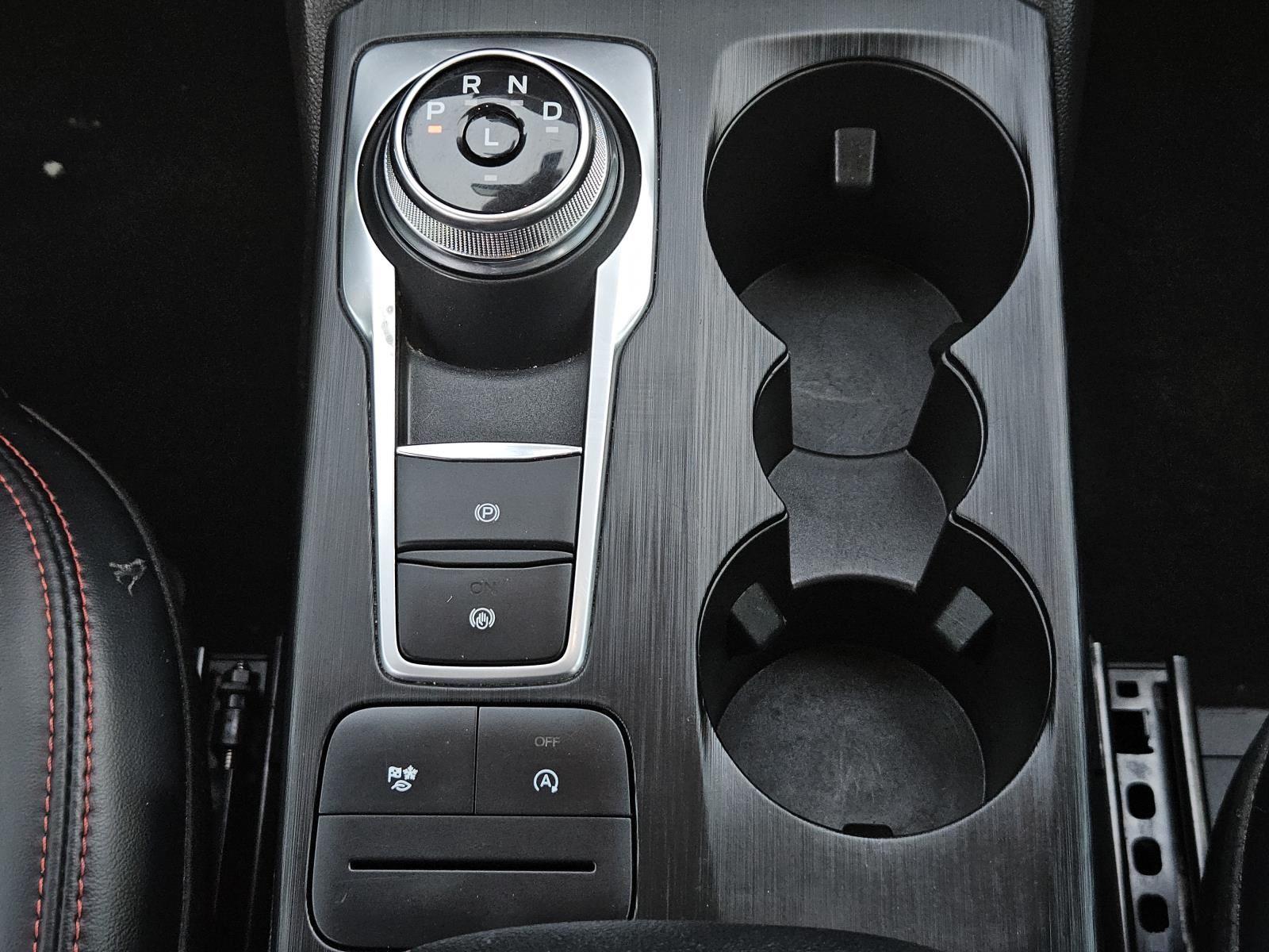 2024 Ford Escape ST-Line photo 12