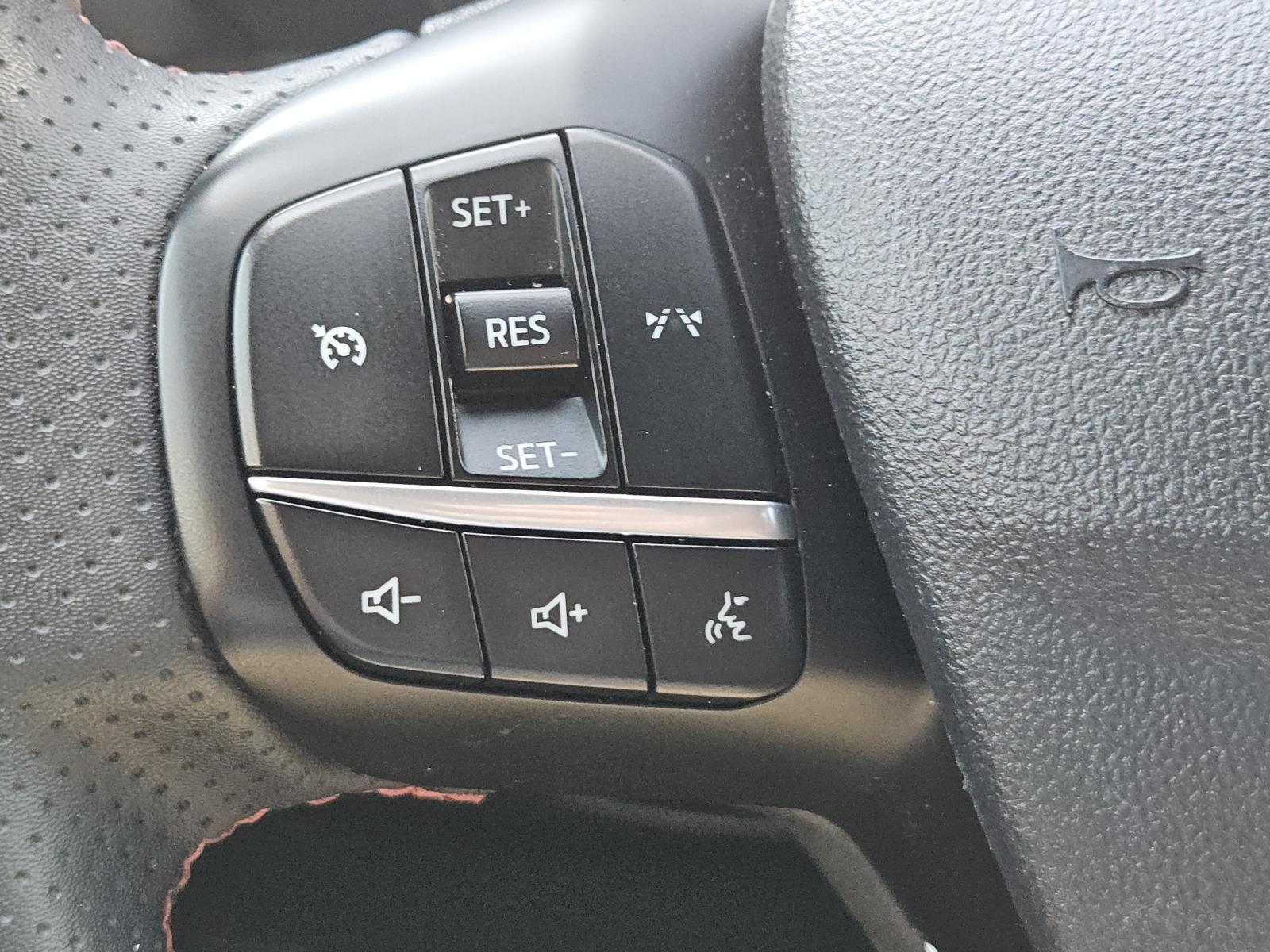 2024 Ford Escape ST-Line photo 14