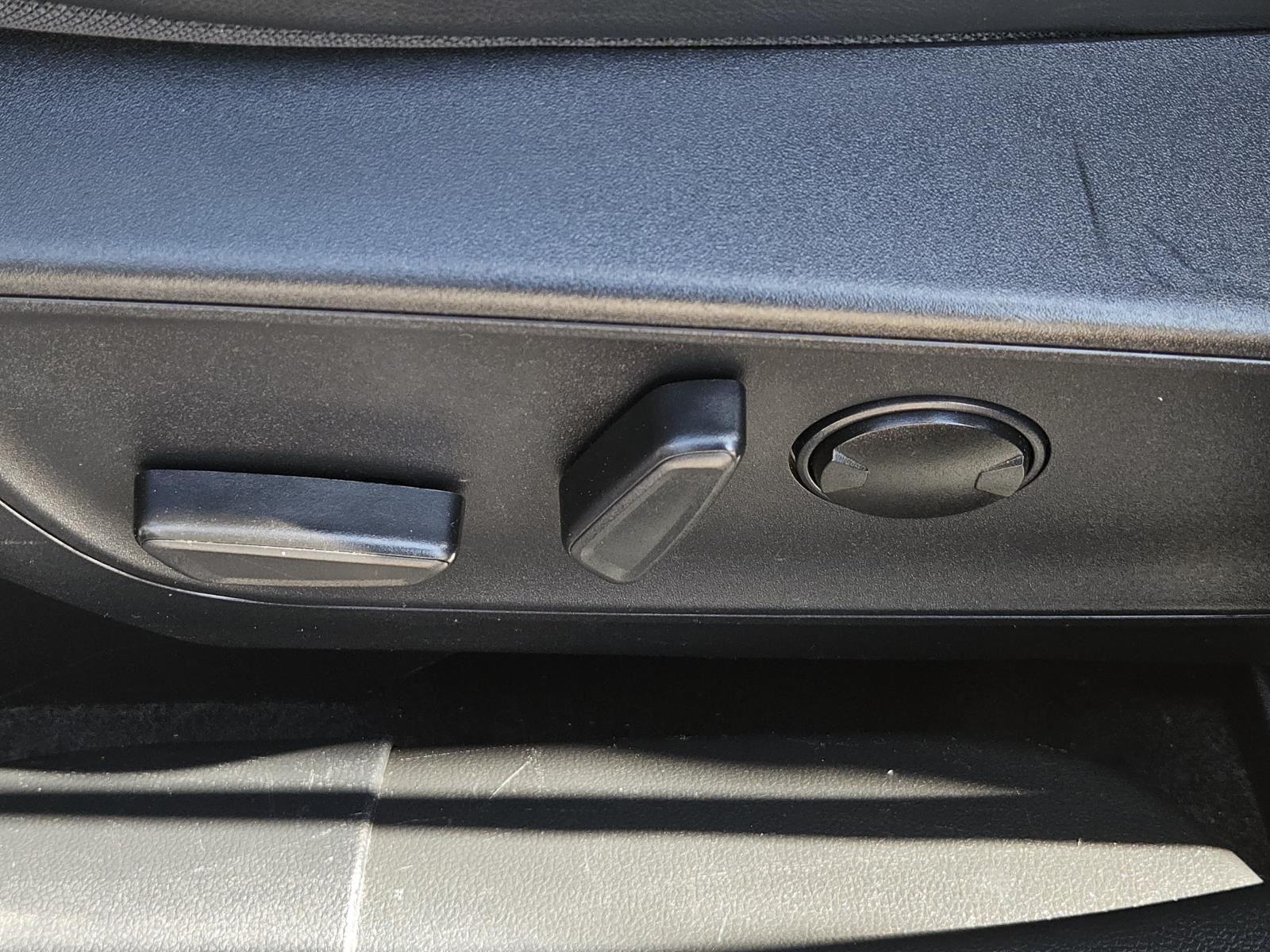 2024 Ford Escape ST-Line photo 20