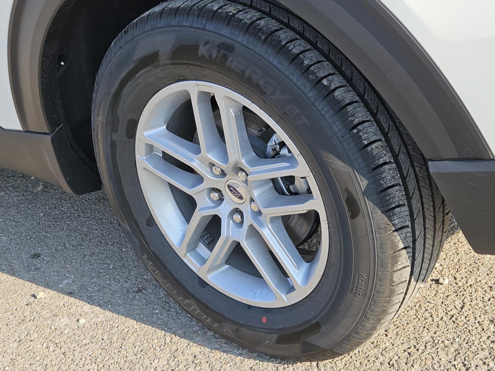 2025 Ford Explorer Active - Photo 6